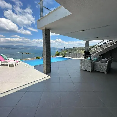Paradise Bodrum, 14 Personnes, Vue Mer, Piscine, Privee, Sauna, A Vapeur, Ascenseur Vilă Milas