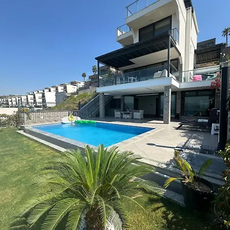 Vilă Paradise Bodrum, 14 Personnes, Vue Mer, Piscine, Privee, Sauna, A Vapeur, Ascenseur Milas