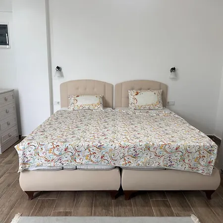 ヴィラ Paradise *